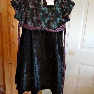 GIRLS BLACK DRESS.... EUC